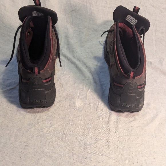 Sturdy Brown Hiking Boots - Picture 6 of 12